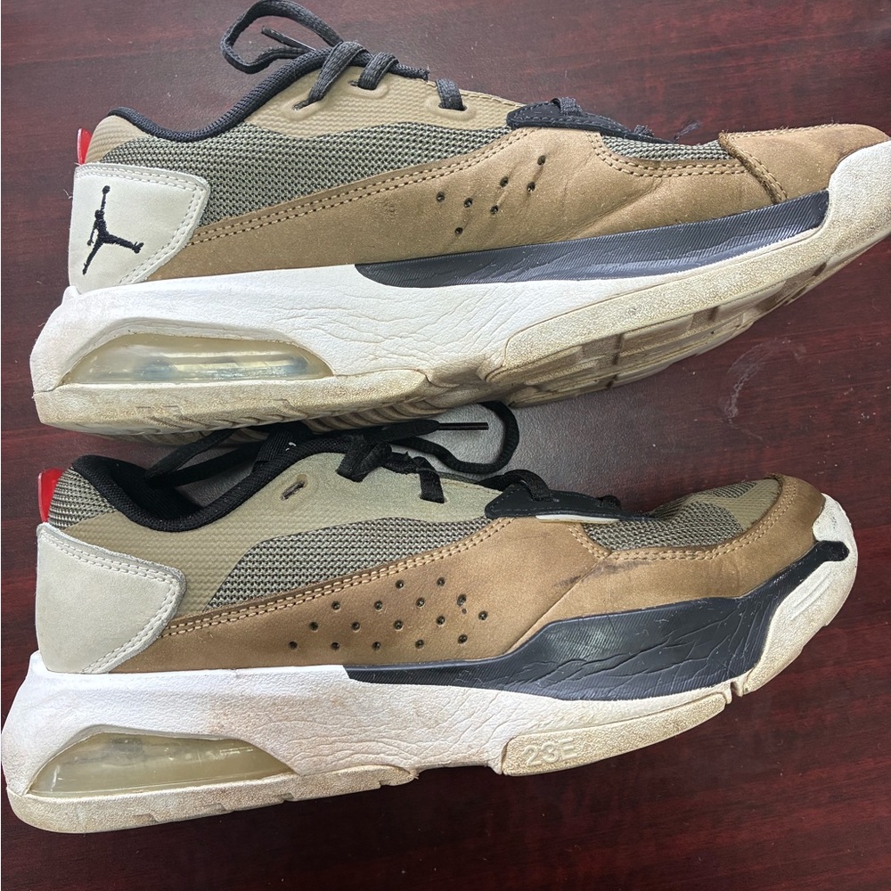 Jordan Air 200E Sneaker Shoes Olive/Red New Size US 8.5